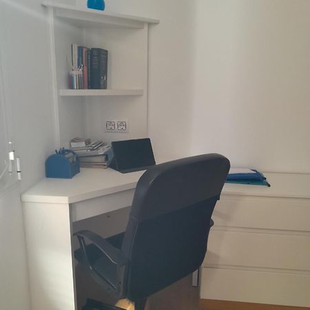Piso En Santa Cristina, A 150 M De La Playa Apartamento Oleiros Exterior foto