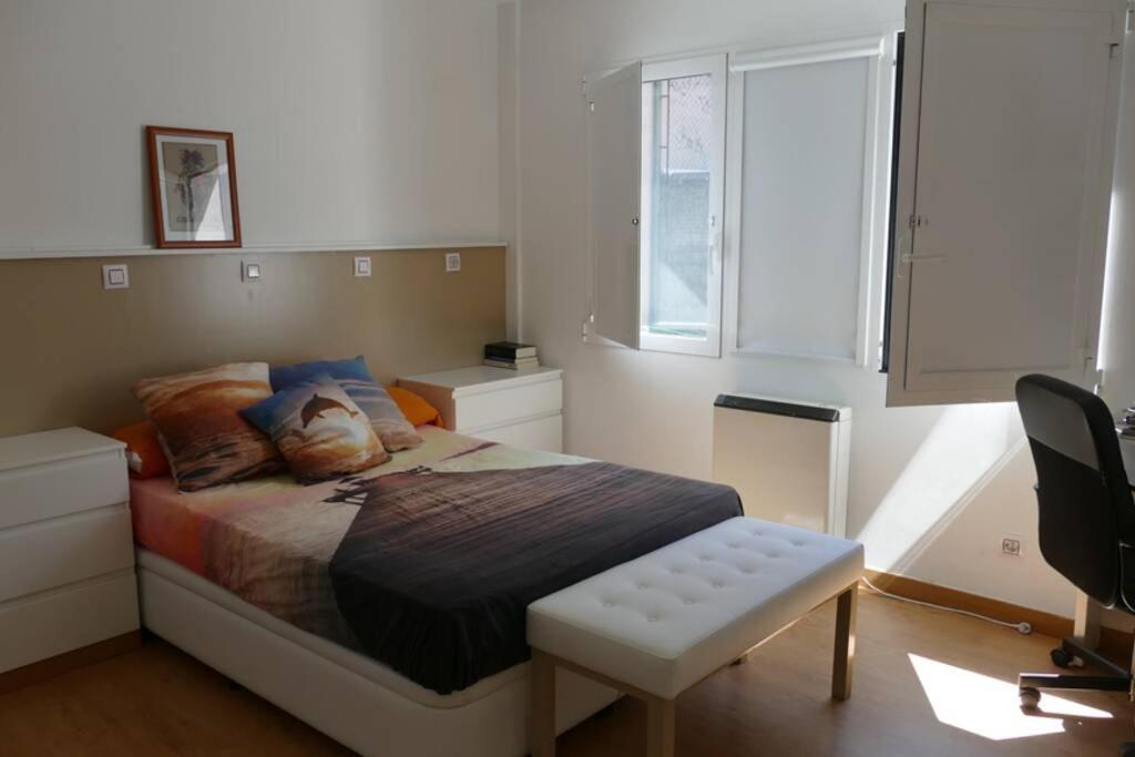 Piso En Santa Cristina, A 150 M De La Playa Apartamento Oleiros Exterior foto